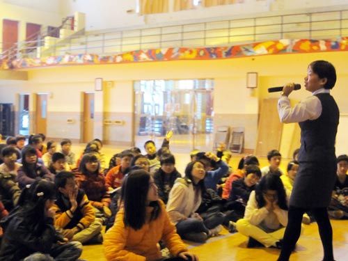 走入校園金融知識宣導活動,102/2/27至新竹縣山崎國小,活動照片,點擊另開大圖